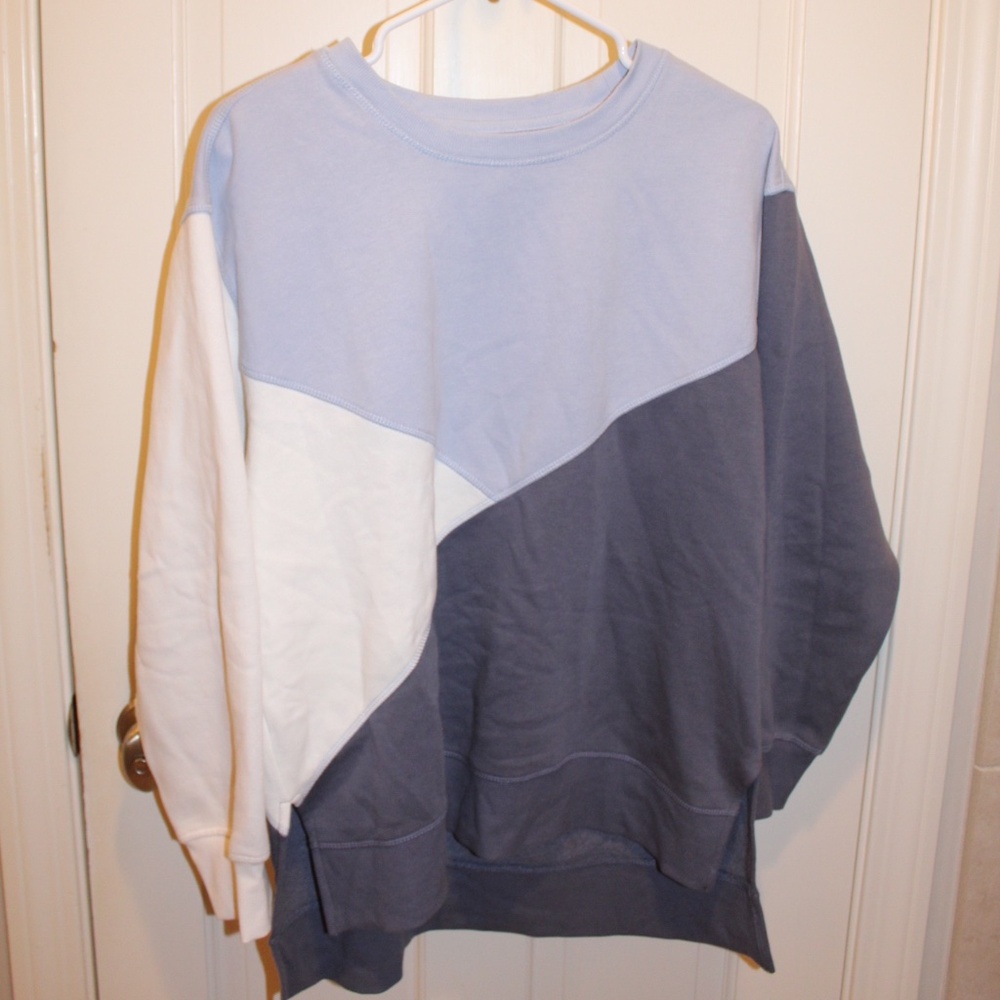 GreenTea Blue Colorblock Sweatshirt